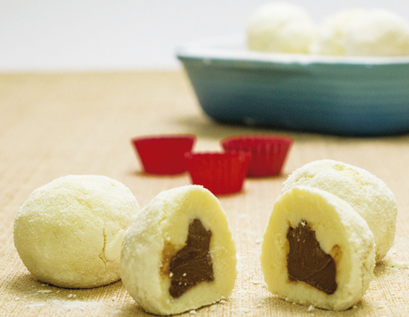 Confira a receita de brigadeiro de leite em pó com creme de avelã zero açúcar